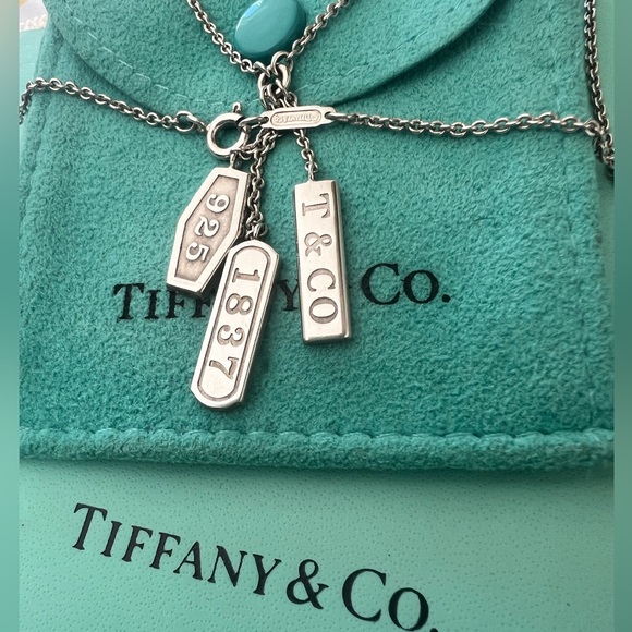 Tiffany & Co. RARE Necklace 18” GIFTABLE Sterling Silver,Pouch, BOX & BAG - Picture 16 of 17